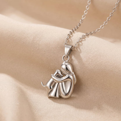 COLLAR DEL ABRAZO ETERNO
